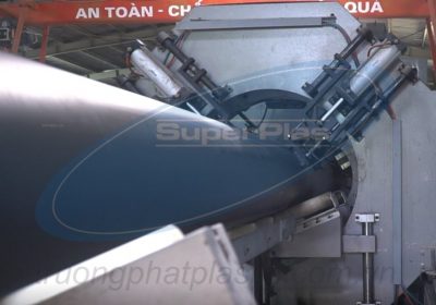 Máy đùn ống HDPE